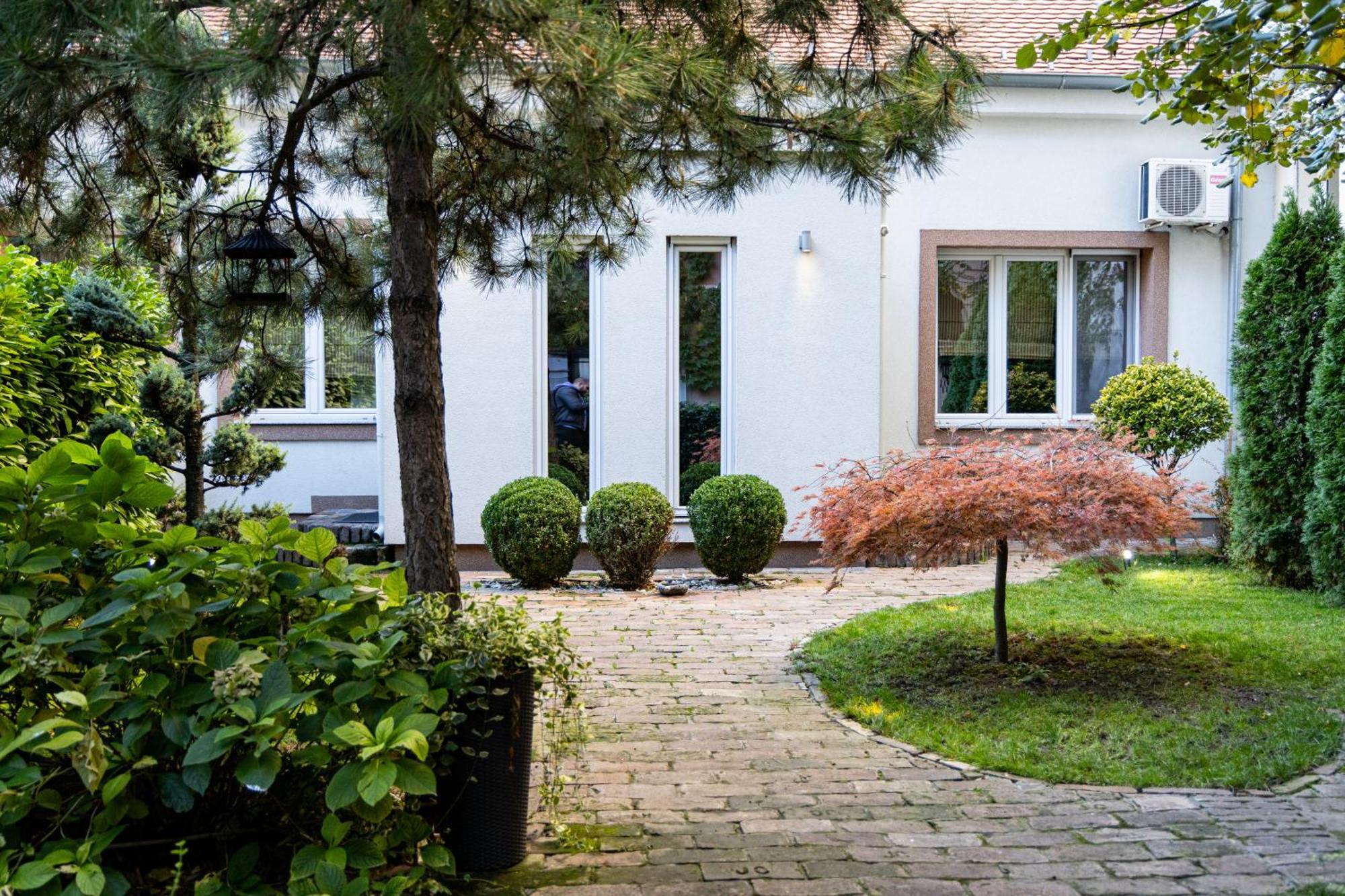 Green And Blue Garden Apartments Belgrado Exterior foto